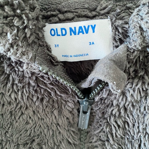 Old Navy Pink and Gray Bear Fleece Kids Zip-up Hoodies | size 3T - Picture 4 of 4